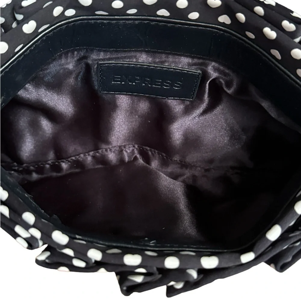 Express fabric clutch, pleated, black with white hearts‎